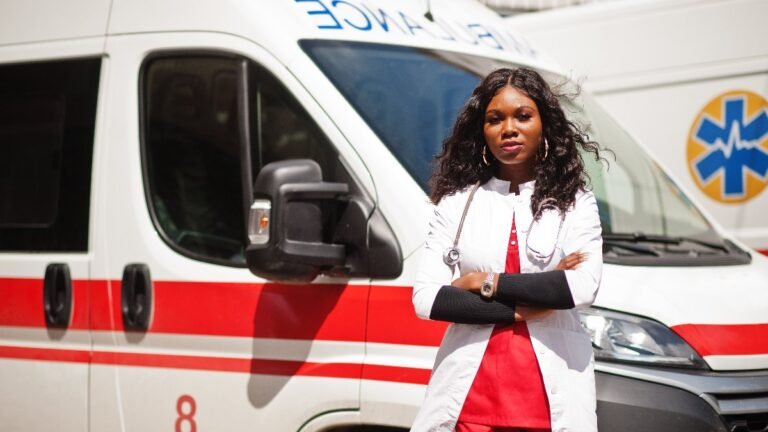 Dr Michel Muvudi: Pilotage des urgences et crises sanitaires